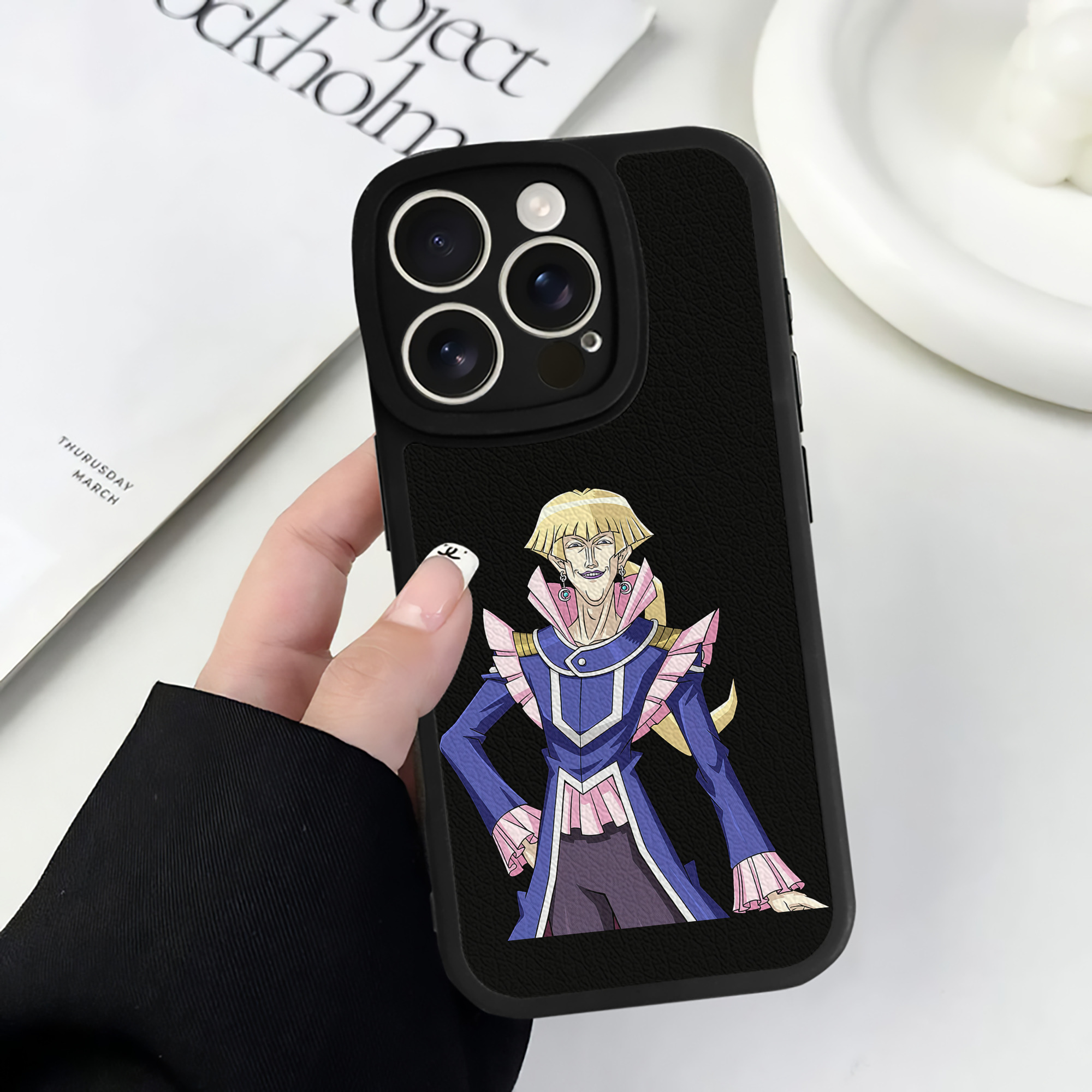 （画像用） 遊☆戯☆王 Yu-Gi-Oh! 【iPhone 16シリーズ対応】シリコンスマホケース（レザー調） 材質：シリコン